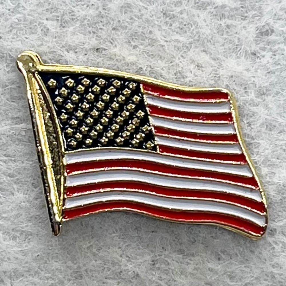 🔮 5/$25 Vintage American‎ Flag Pin